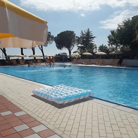 Club Pianeta Holiday park *