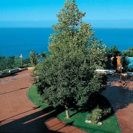 Apart-hotel Club Pianetamaratea Santa Caterina (Apulia)